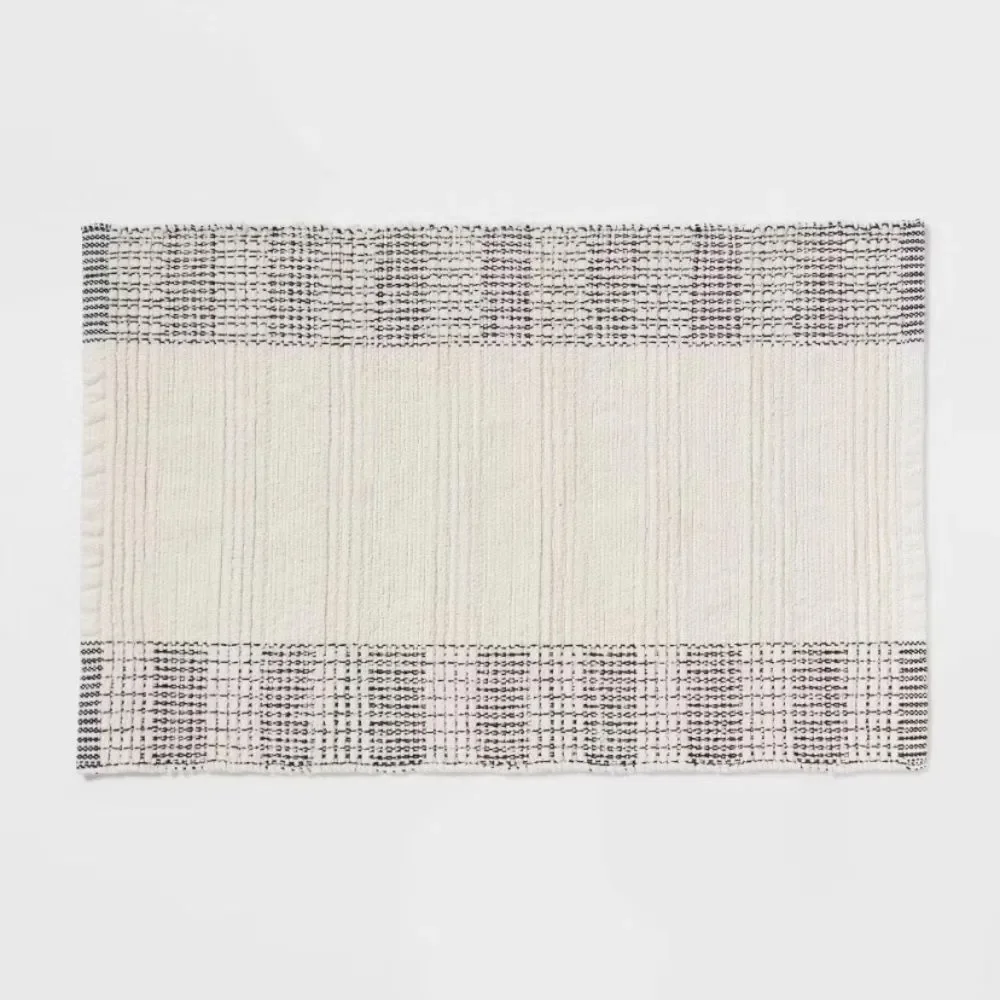 Threshold Oversized Black and White Chenille Bath Rug size 24x36